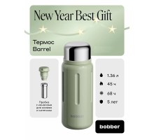 Термос для напитков, вакуумный, бытовой, тм "bobber". Объем 1,36 литр. Артикул Barrel-1360 Sage Green